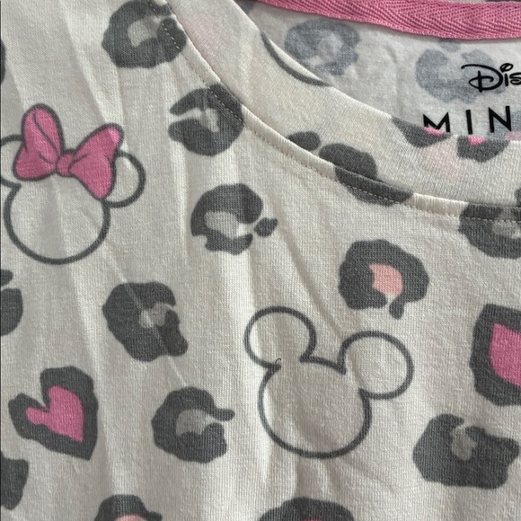 Disney Pink and Gray women’s Minnie Mouse Pajama Set sz L - Picture 3 of 8